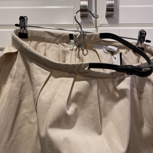BNWT Tibi cream skirt with leather belt - Picture 3 of 6